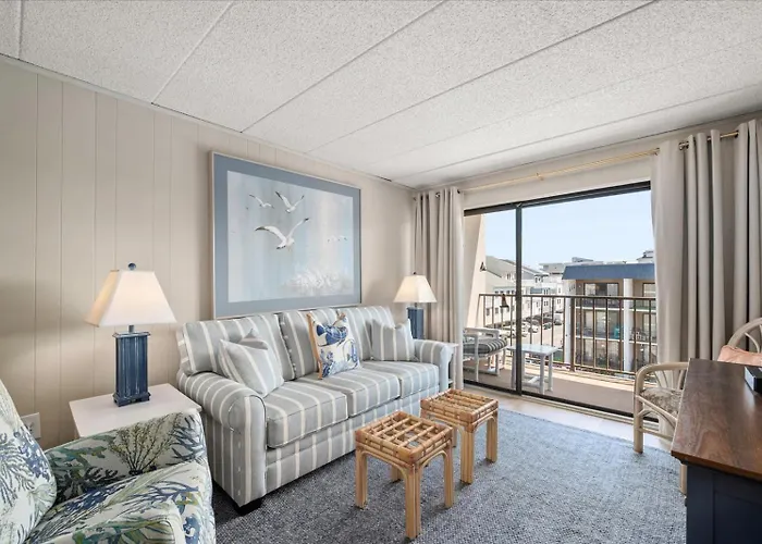 2 Bedroom Ocean Block Condo, Steps To The Beach! * Ocean City